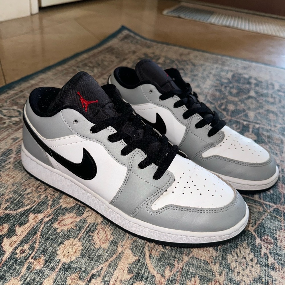 Jordan 1 Low Light Smoke Grey